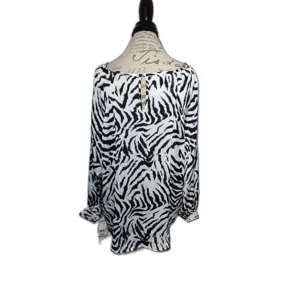 Women's Ophelia Roe Long Sleeve Zebra Print Blouse 1X - Picture 2 of 6